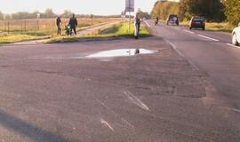 Motociklo avarijoje netoli Priekulės nukentėjo mergina