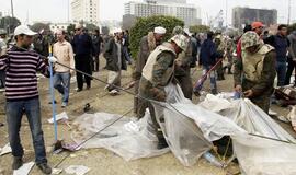 Egipto armija ragina streikuotojus išsiskirstyti