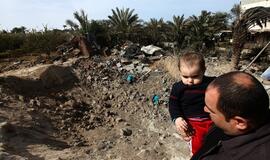 Izraelio naikintuvai atakavo taikinius Gazos ruože