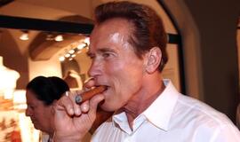 Filmavimo aikštelėje Arnoldas Schwarzeneggeris atsisako kaskadininkų paslaugų