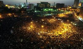 Kaire tęsiasi protestai