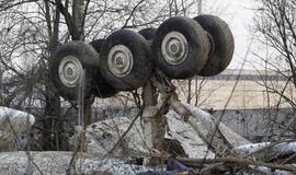 Keturi Rusijos kariškiai bus teisiami už marodieriavimą po Lenkijos lėktuvo katastrofos