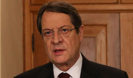 Kipro vyriausybė atidėjo balsavimą dėl finansinės pagalbos
