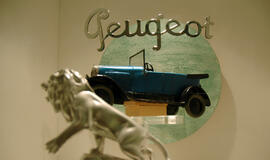"Peugeot" galimybė susijungti su "General Motors" sumažėjo