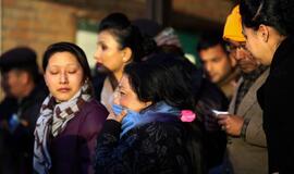Nepalas: gelbėtojai aptiko sudužusį keleivinį lėktuvą