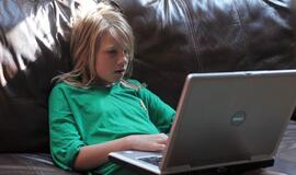 Vaikų tvirkintojai internete nebepasislėps