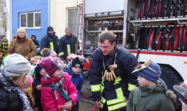 Vaikų Užgavėnės - kartu su ugniagesiais gelbėtojais