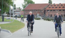 Už Klaipėdą dviračius mynė ir politikai