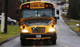 12-metis dukart per mėnesį pavogė mokyklinį autobusą