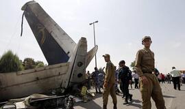 Irano lėktuvas sudužo netoli Teherano oro uosto