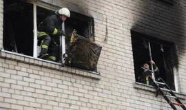Debreceno gatvėje degė butas