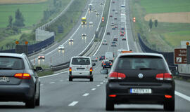 Europos Komisija sukilo prieš Vokietiją dėl mokamų autobanų