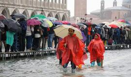 Smarkios audros Italijoje nusinešė trijų žmonių gyvybes
