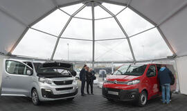 "PSA Peugeot Citroen" pardavimai smuko dėl valiutos kursų pokyčių