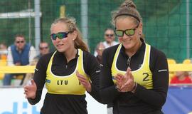 Paplūdimio tinklininkės Urtė Andriukaitytė ir Irina Zobnina turnyre Vilniuje užėmė antrąją vietą