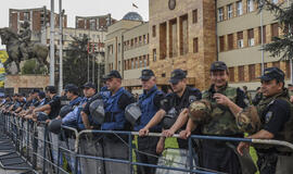 Makedonijos parlamente rasta bomba