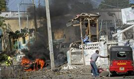 Mogadiše sprogimo aukomis tapo mažiausiai keturi žmonės