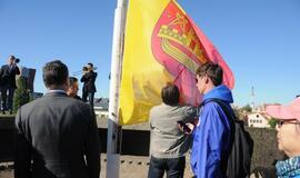 Piliavietėje iškilmingai pakelta Klaipėdos miesto vėliava