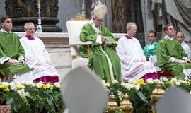 Vatikanas sekmadienį mini pasaulio vargšų dieną