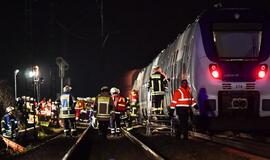 Per traukinio avariją Vokietijoje sužeista dešimtys žmonių