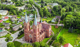 Vakarų Lietuvos bažnyčios, kurias verta aplankyti