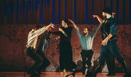 „Graiko Zorbos“ premjera nr. 2 - su naujais žymiausiais šalies baleto šokėjais bei sirtakį šokančiais žiūrovais