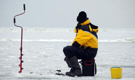 Ir ant storo ledo smaigai žvejams yra privalomi