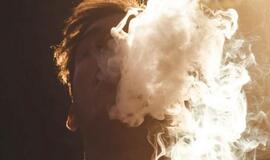 Tabako kontrolės specialistams nerimą kelia elektroninių cigarečių paplitimas tarp jaunimo