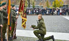 Dragūnų bataliono šauktiniai prisiekė Lietuvai