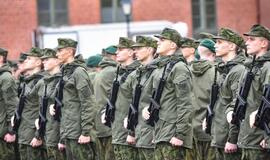 Dragūnų bataliono šauktiniai prisiekė Lietuvai