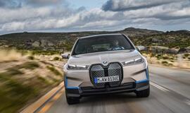 BMW pristatė elektrinį visureigį „BMW iX“ su 5G ir autonominio vairavimo sistemomis. Atskleistas ir elektrinis motoroleris
