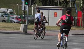 Į mokyklas - viešuoju transportu arba dviračiu?