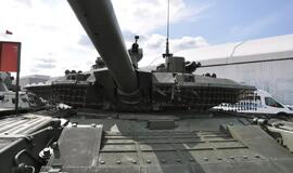 Rusija nebegamina naujų tankų T-90