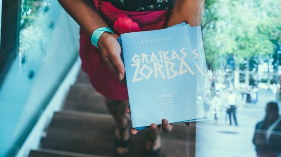 „Graikas Zorba“: žemė pajūryje juda sirtakio ritmu