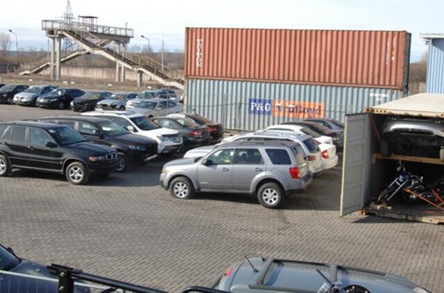 Automobiliai į uostą gali atkeliauti pigiau