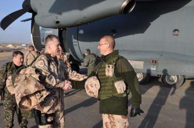 Kariuomenės vadas lanko Afganistane tarnaujančius karius