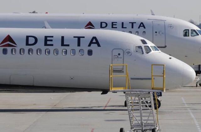 Kelių amerikiečių bendrovės "Delta Airlines" lėktuvų keleiviai sumuštiniuose rado adatų