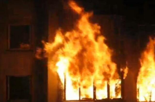 Sulaikytas dar vienas asmuo, prisidėjęs prie tragiško gaisro Kauno daugiabutyje