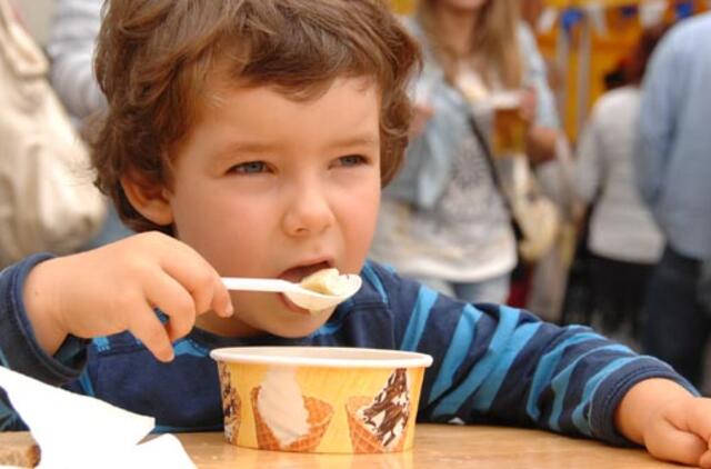 Vaikų mitybos įpročių formavimui reikia didesnio tėvų dėmesio