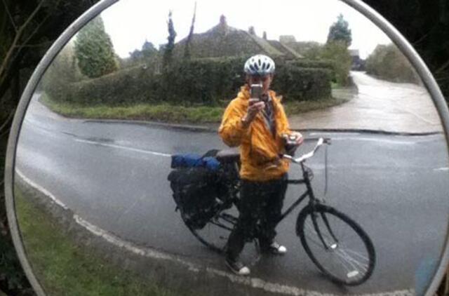 Išbandymas lietuviui: senu dviračiu aplink Britaniją per 100 dienų