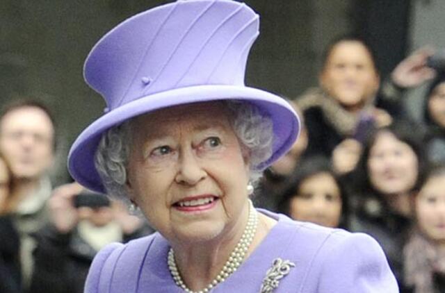 Didžiojoje Britanijoje atslaptinta karalienės kalba branduolinio karo atvejui