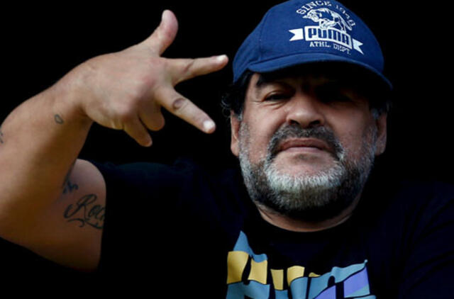 Diegas Maradona apkaltino savo buvusią žmoną vagyste