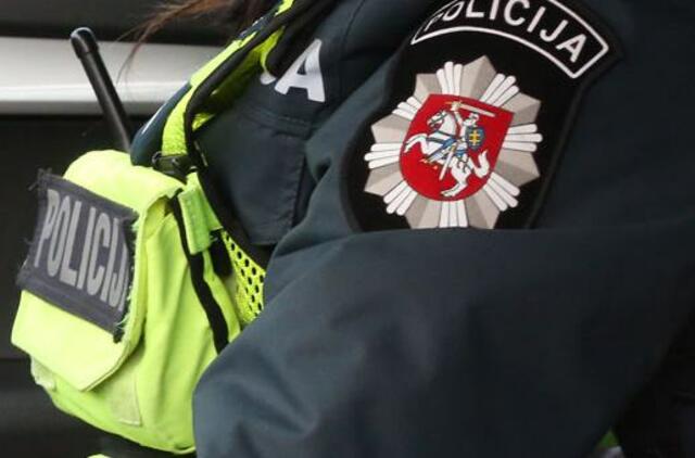 Vilniuje BMW susidūrė su policijos automobiliu