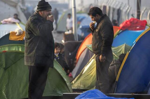 Graikijos ir Makedonijos pasienyje įstrigo daugiau nei 7 000 migrantų