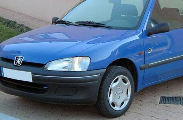 Taikos pr. pavogtas "Peugeot 106"