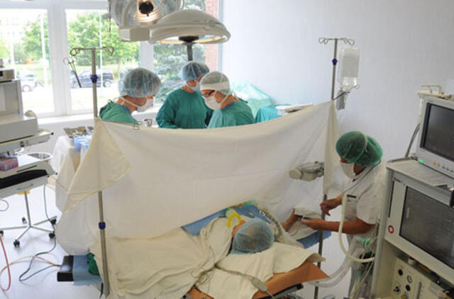 Darbas KUL operacinėse: tai, ko pacientai nepamato