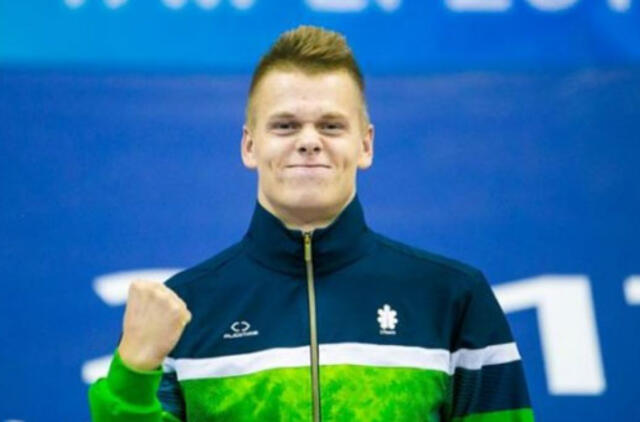 Plaukikas Danas Rapšys universiadoje su geriausiu rezultatu pateko į 200 m plaukimo nugara finalą