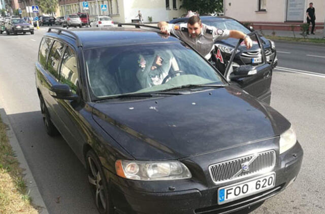 Klaipėdos gatvėse vinguriavo girti vairuotojai