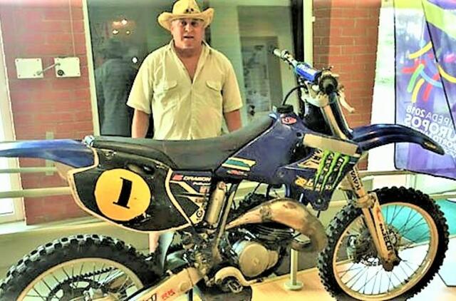Rubrikoje "Iš sporto istorijos lobynų" - Algis Šerkšnas ir jo garsusis motociklas