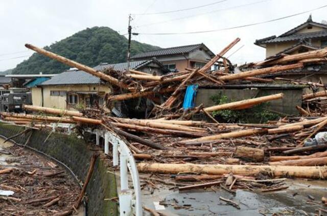 Japonijoje dėl liūčių daugiau kaip 200 tūkst. žmonių rekomenduota evakuotis